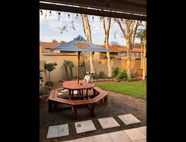 2 BEDROOM TOWNHOUSE FOR SALE IN ANNLIN